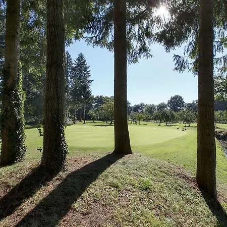 ホテル Les Ormes Domaine Et