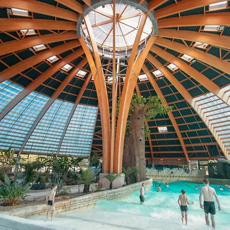 Les Ormes Domaine Et 3* エピニアック