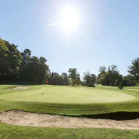 Les Ormes Domaine Et Hotel