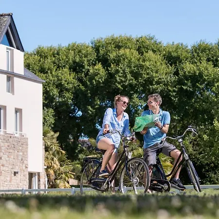 Hotel Les Ormes Domaine Et Epiniac